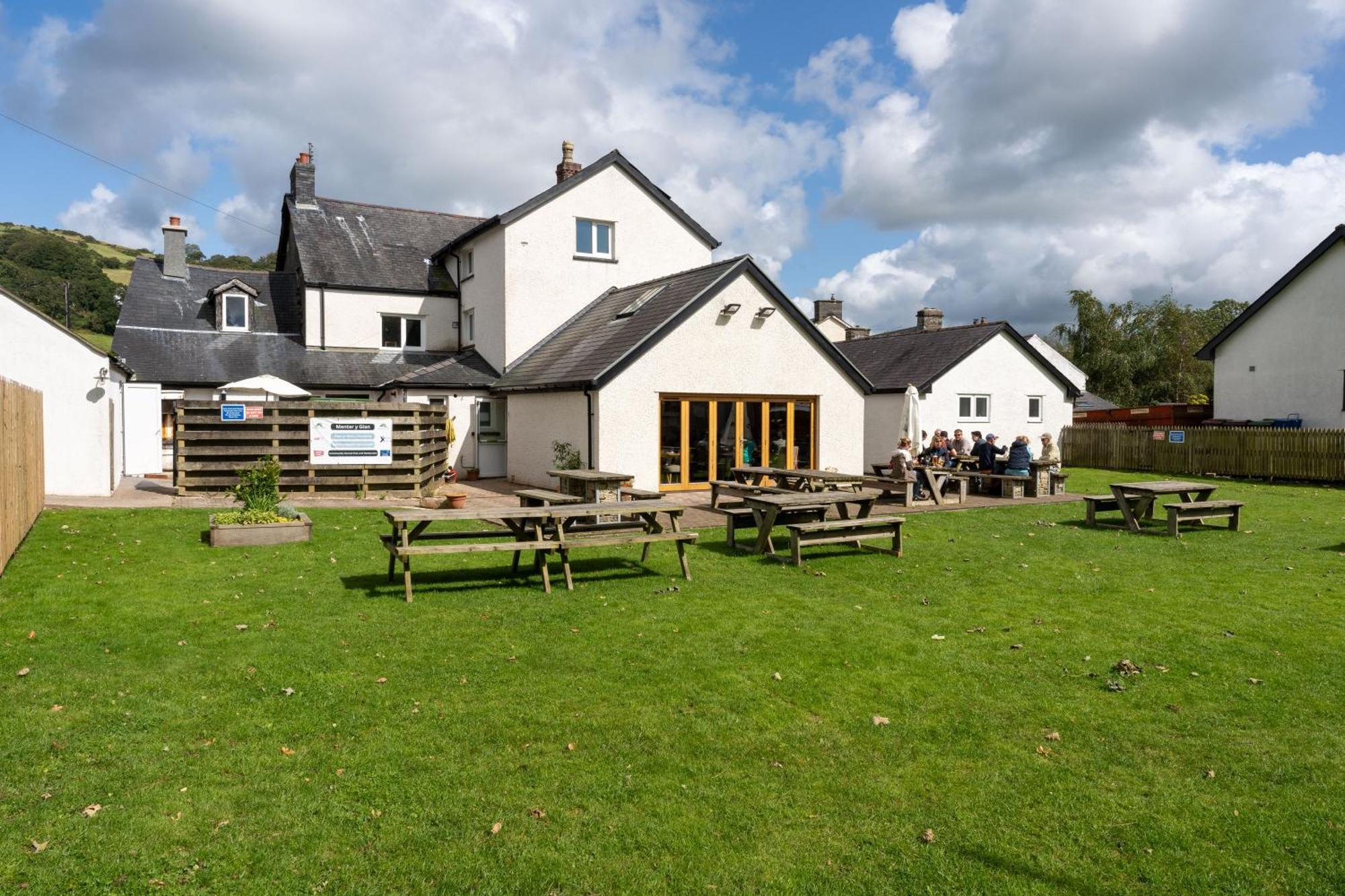 Отель Glan Yr Afon Pennal Экстерьер фото